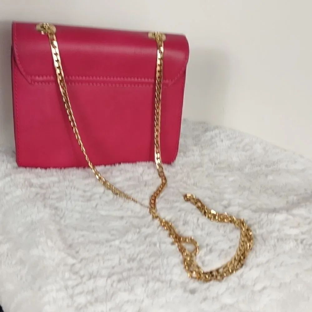 Chain Crossbody 👛 Purse - Picture 6 of 10